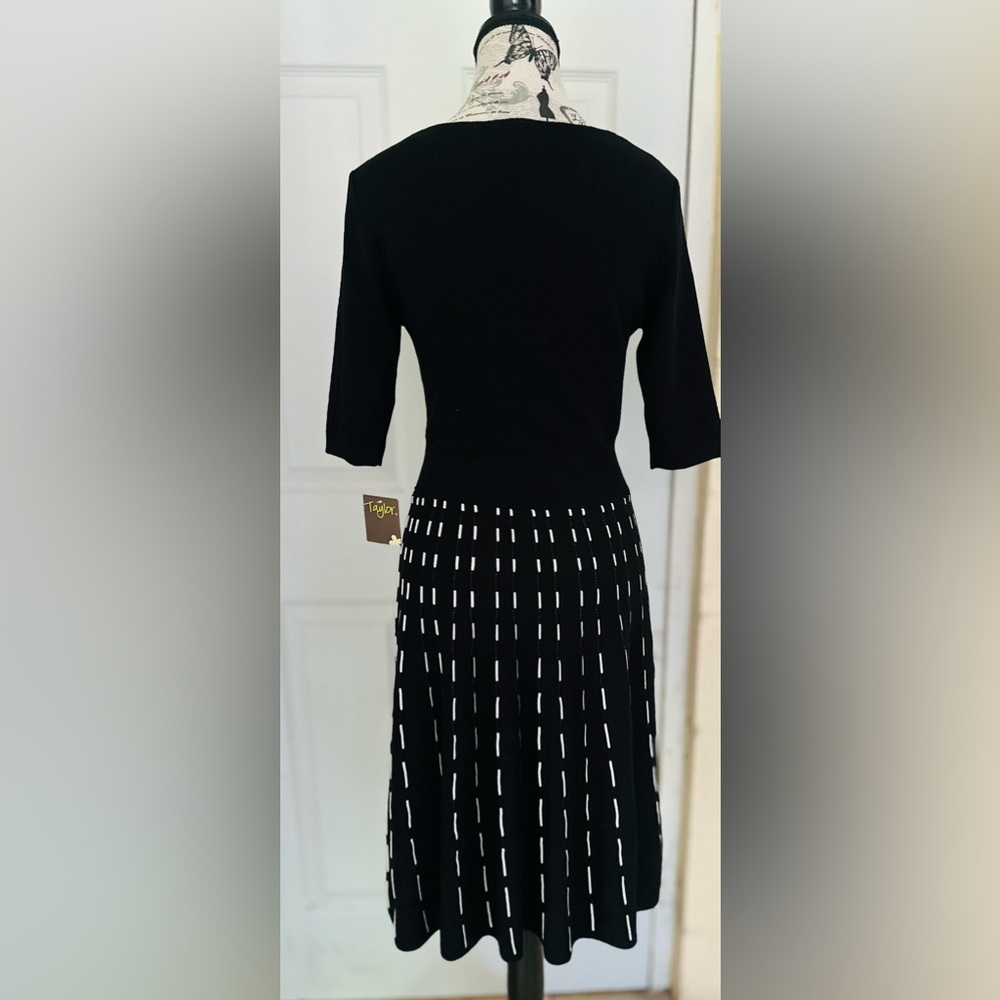 Women's Taylor Dresses Knit Fit & Flare Sweater - Picture 2 of 7
